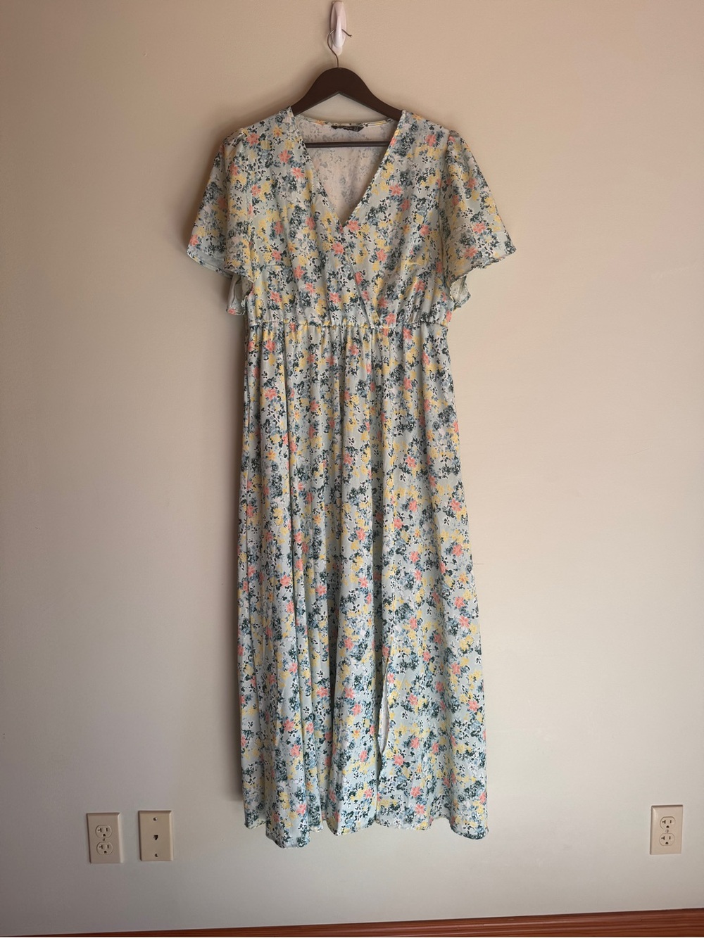 BloomChic Floral V-Neck Maxi Dress